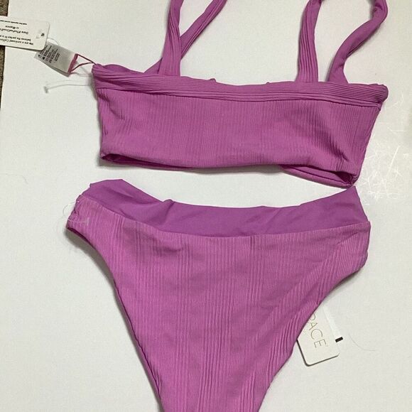 New. L*SPACE ribbed pink bitsy bikini. M-top/L-bottom. Retails $213 - Picture 8 of 8